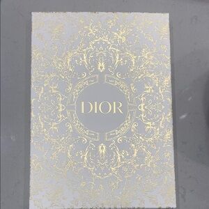 Dior Elegant Gold and White jurnal